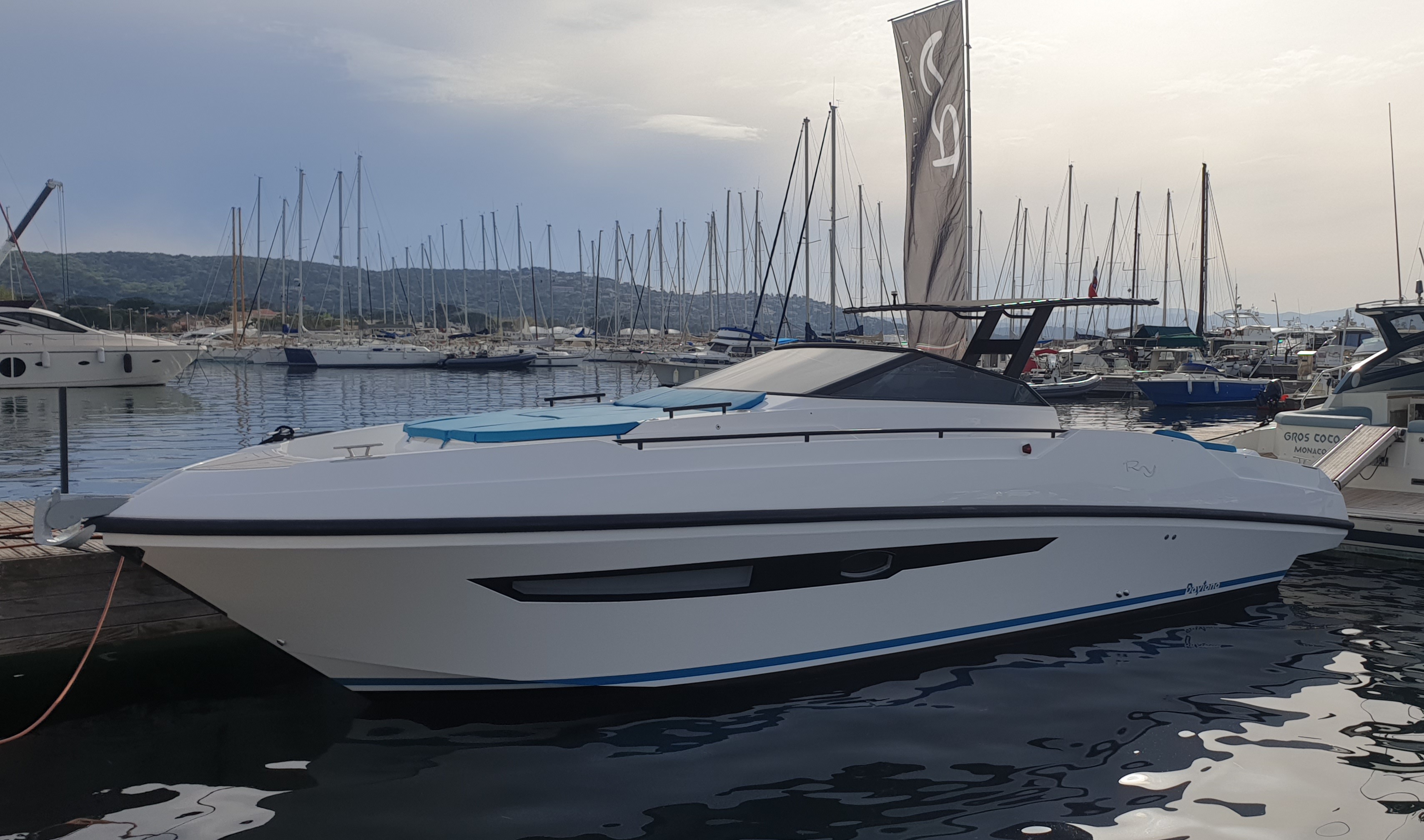 Rio Yachts Daytona 34